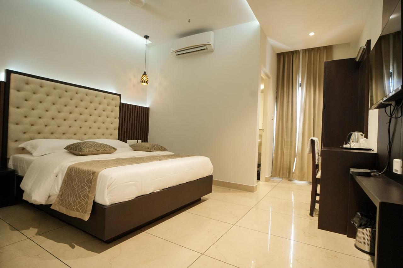 מלון Kochi Sulu Residency מראה חיצוני תמונה