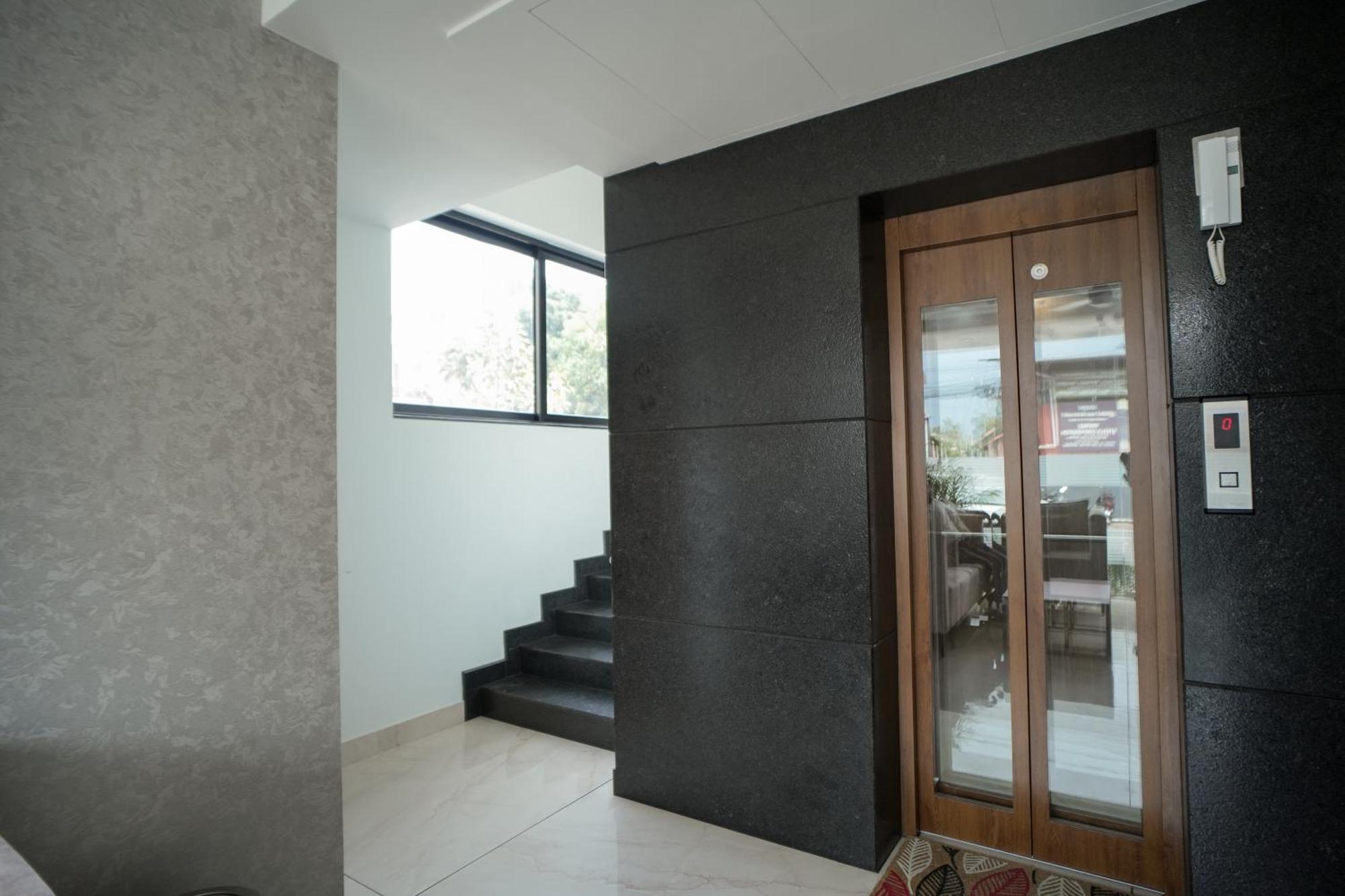 מלון Kochi Sulu Residency מראה חיצוני תמונה