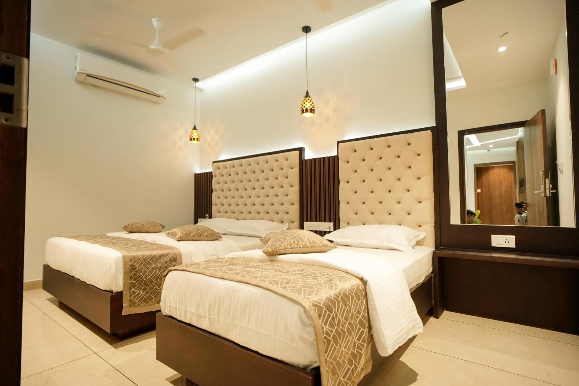 מלון Kochi Sulu Residency מראה חיצוני תמונה